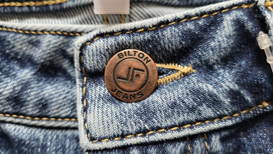 From Workwear to Wardrobe Staple: The Fascinating History of Jeans